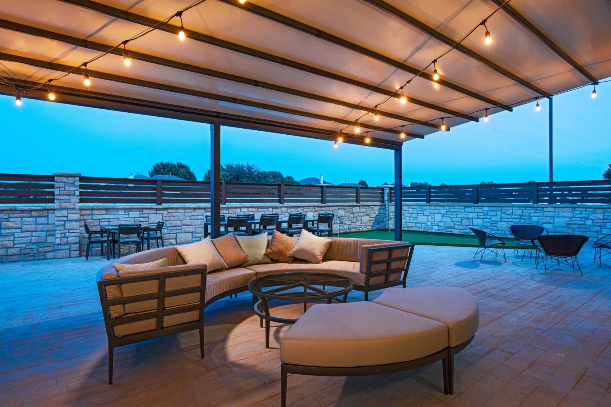 Courtyard Dallas Grand Prairie Extérieur photo
